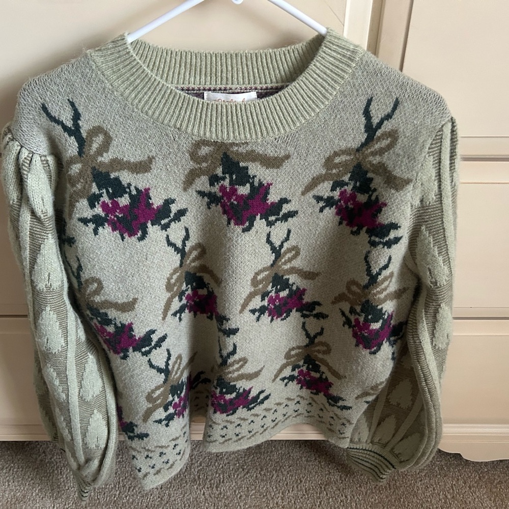 Listicle Floral Patterned Sweater - Green and Pink